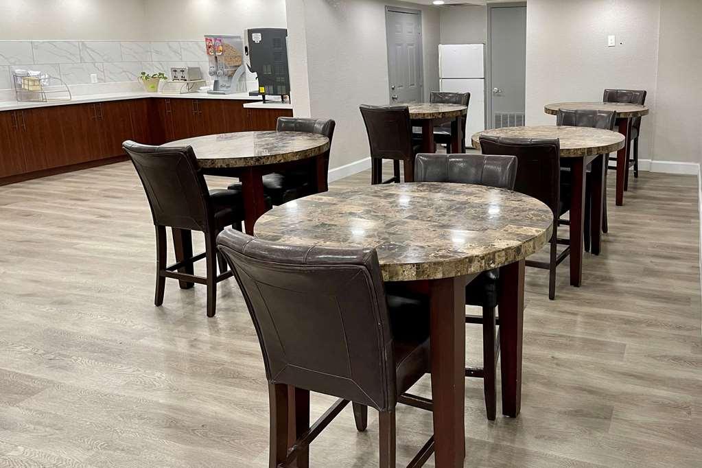 Comfort Inn & Suites Houston I-10 West Energy Corridor Restaurant photo